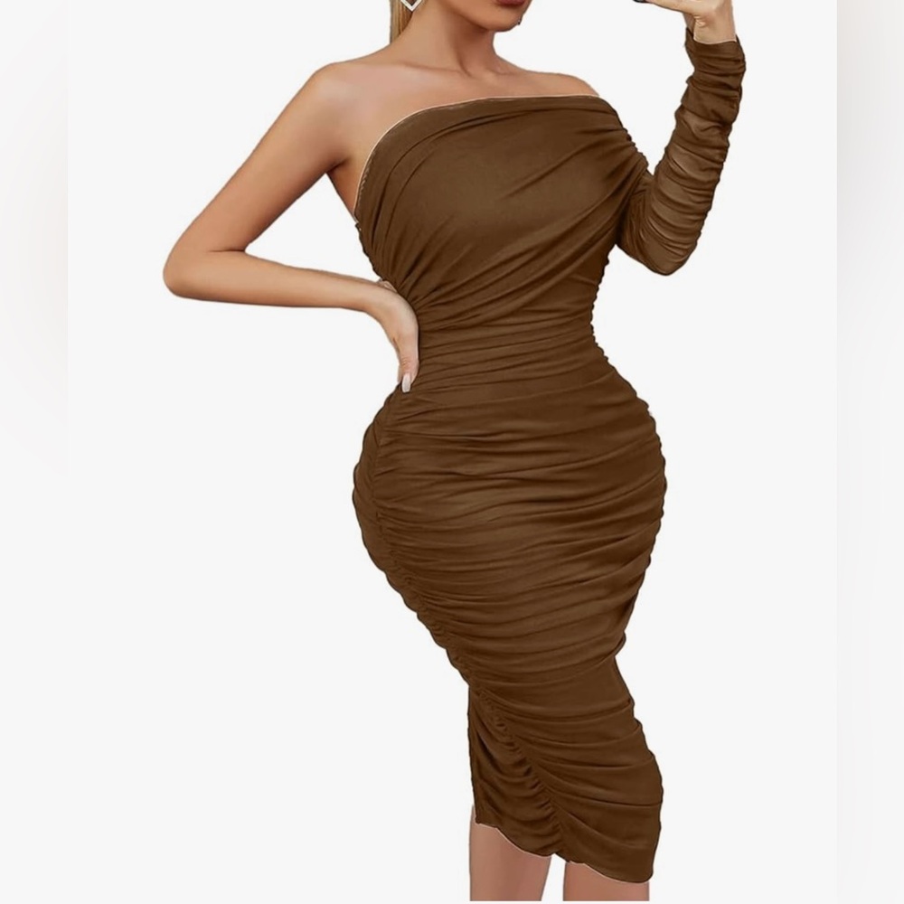 Elegant Brown One-Shoulder / off the shoulder dress